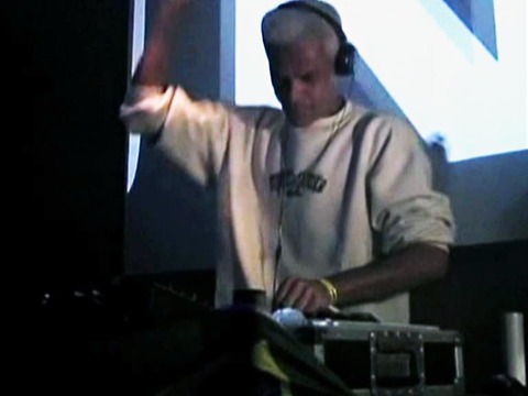 Granny DJs