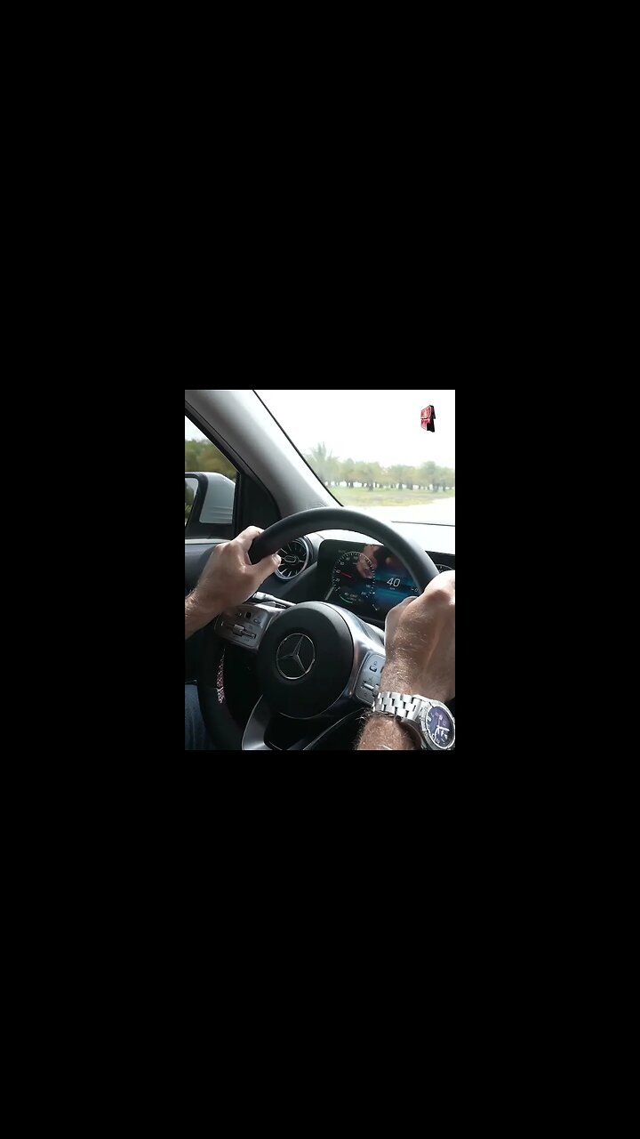 Mercedes EQA