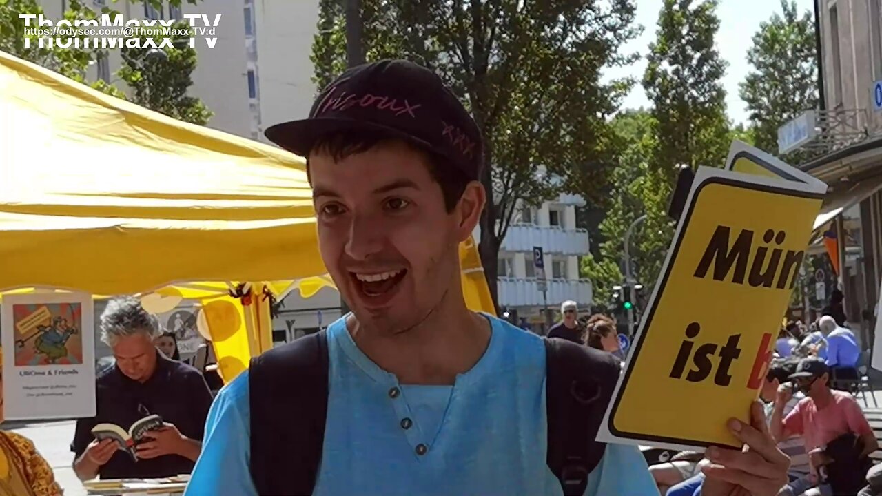 Kampf gegen Rechts - Julian diffamiert auch Gäste in Kneipen? - UlliOma Demo am Tag X 3.6.23 (5)