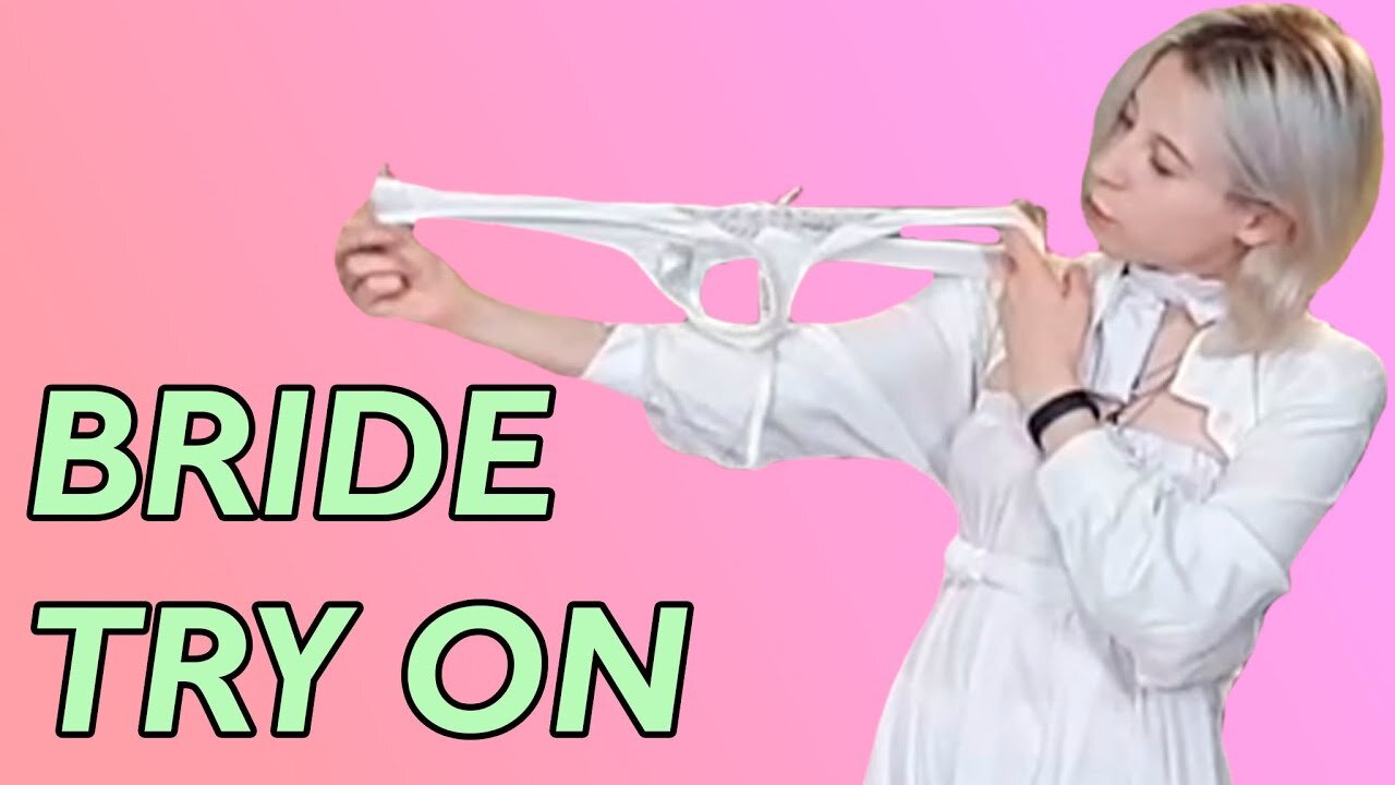 Best for You: Trying on Exquisite Bridal undergarment