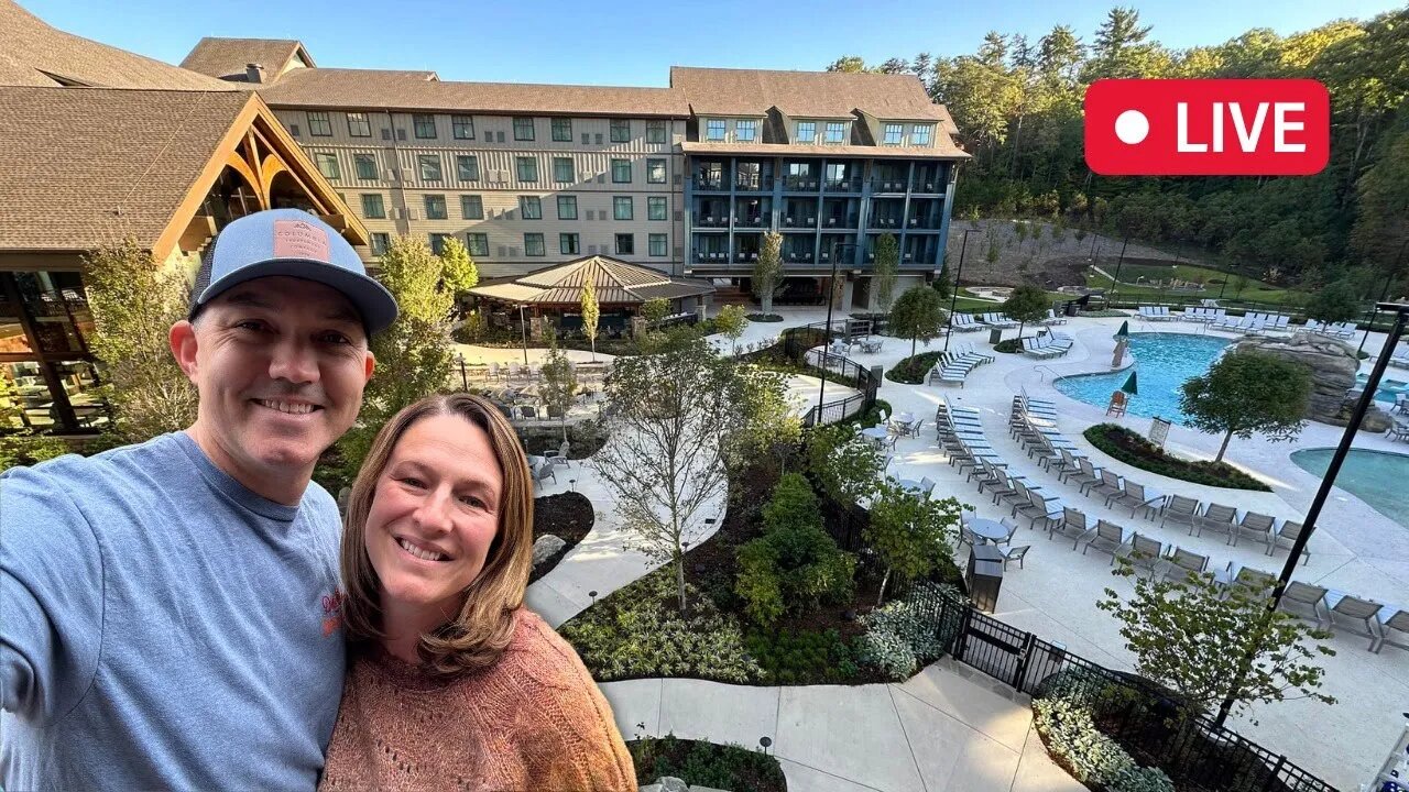 Live Chat | 70K Thank You | Whats New At Dollywood | Fall Colors