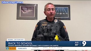Oro Valley school resource officers help welcome kids back to campus