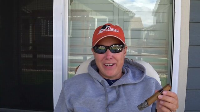 Java Latte flavored cigar by Drew Estate and Rocky Patel - Bonus added blooper