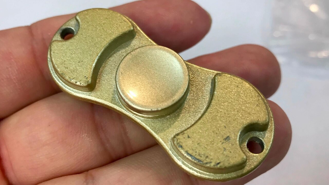 Outdoo Metal EDC Fidget Hand Spinner Toy review and giveaway