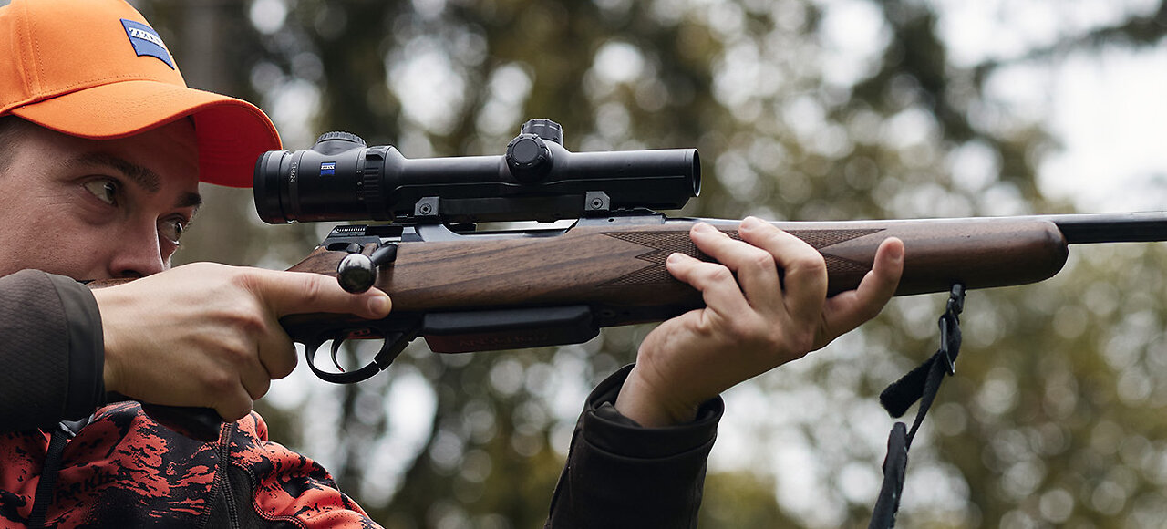 Jochen Anschutz presents Anschutz 1782 Rifle in 300 Win Mag - FirearmsGuide.com at Shot Show