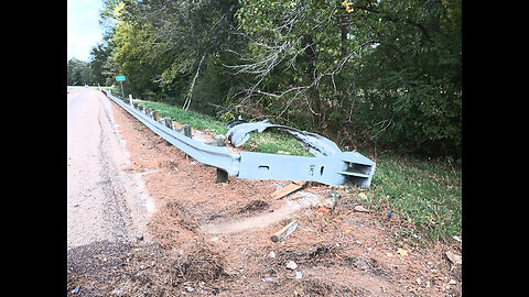 DRIVER SLAMS INTO END OF GUARDRAIL, SWARTWOUT TEXAS, 10/25/23...