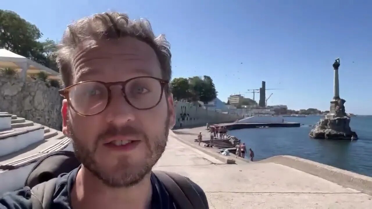 🇺🇦GraphicWar18+🔥Halfwit British Newsman in Crimea Explosions - Glory to Ukraine Armed Forces(ZSU)