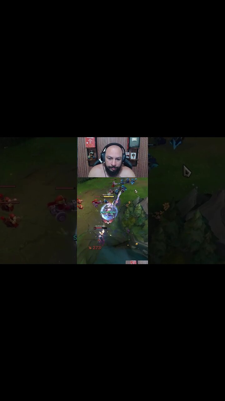 Fiora errou o W e ficou sem reação