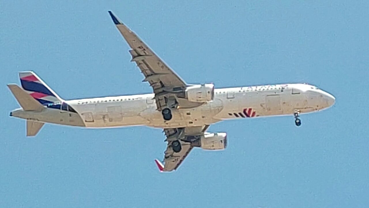 Airbus A321 PT-XPA coming from Guarulhos to Fortaleza