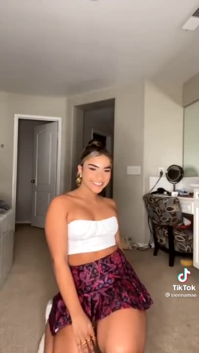 😍🟡BUSS IT CHALLENGE- HOT BABES🟡😍