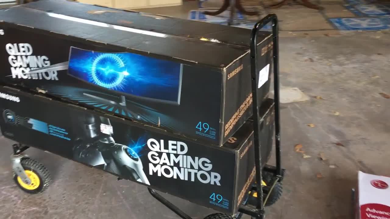 Samsung CHG90 49 32:9 Curved DFHD 144 Hz FreeSync HDR LCD Monitor Ultra Wide 10 / 2017