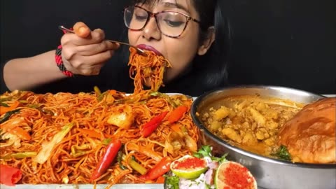 *HUGE NOODLES EATING CHALLENGE*MUKBANGERS EATING SPICY NOODLES WITH CHICKEN LEG 🔥*BEST COMPILATION*