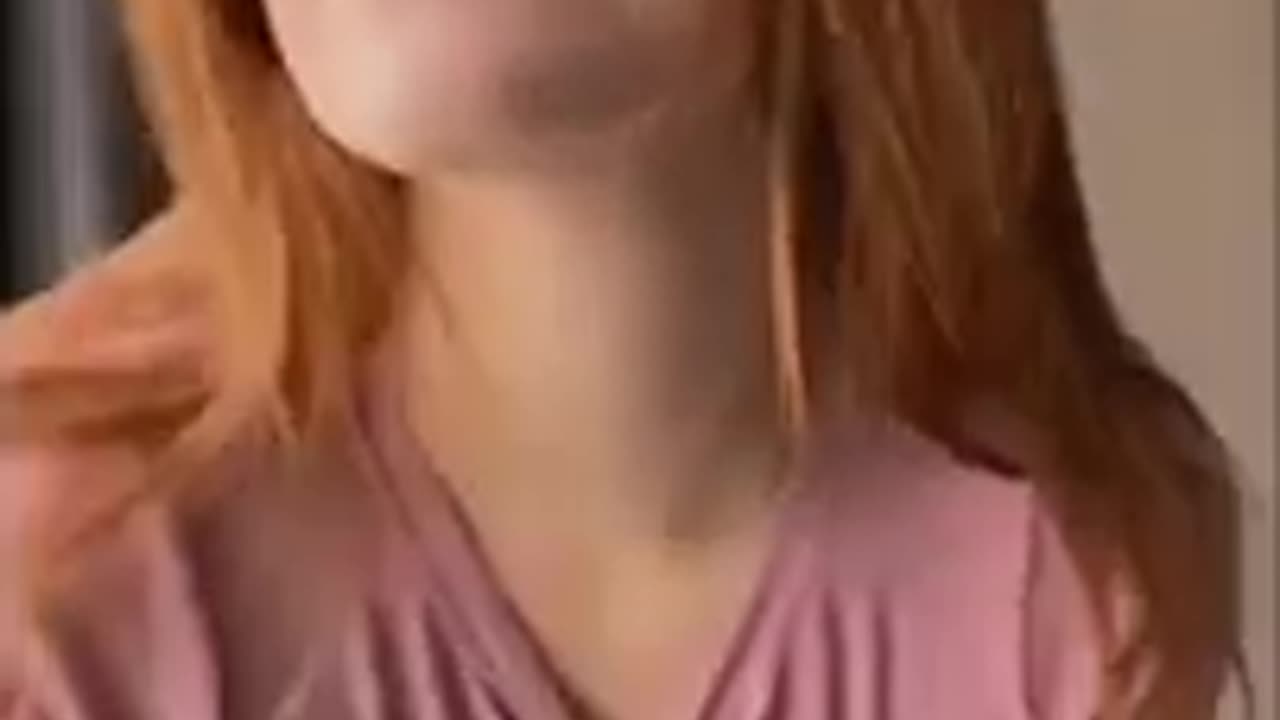 Tiktok challage no bra π₯