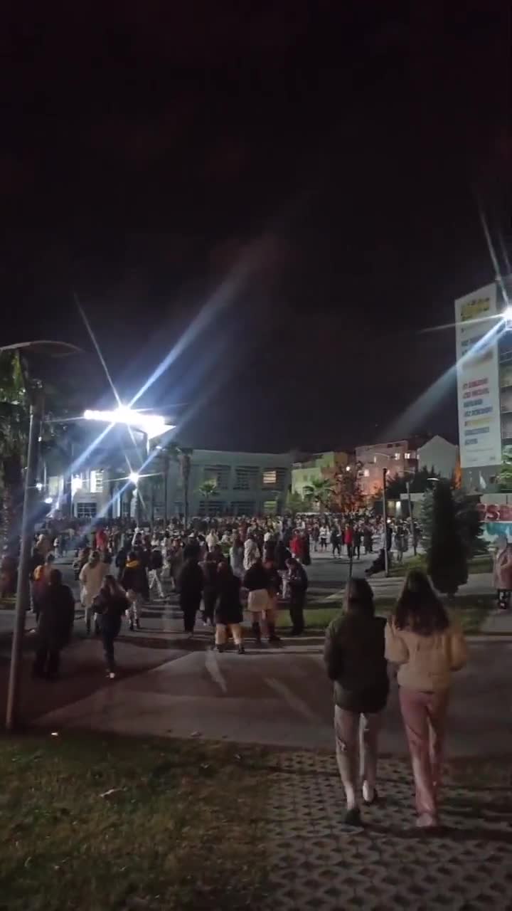 50 injured as earthquake shakes northwest Turkey