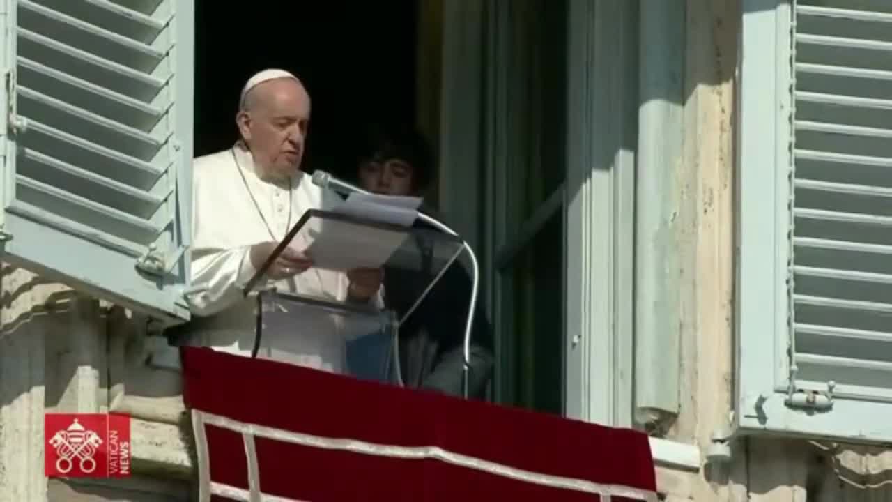 Papa Francesco:un cristiano vive libero da maschere e doppiezze [ANGELUS, 21 NOVEMBRE 2021,SOLENNITà DI GESù CRISTO RE DELLUNIVERSO] il vero messiah dIsraele nato a Betlemme in Giudea 2000 anni fa,morto sulla croce,risorto il 3 giorno ecc
