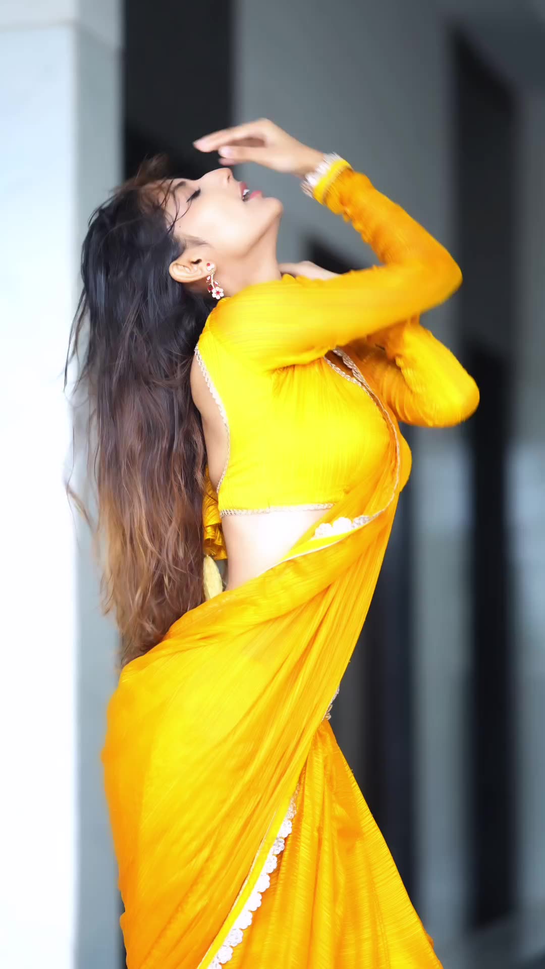 Sexy Indian actress angel Rai dance video