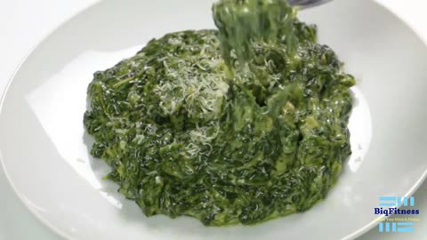 Creamy Keto Delight: Creamed Spinach for Guilt-Free Comfort